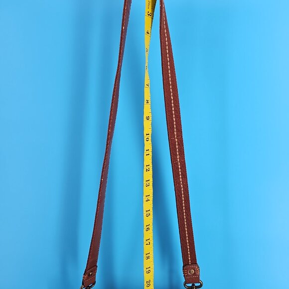 🌿 Sakroots Patchwork Canvas & Leather Crossbody - Picture 14 of 15